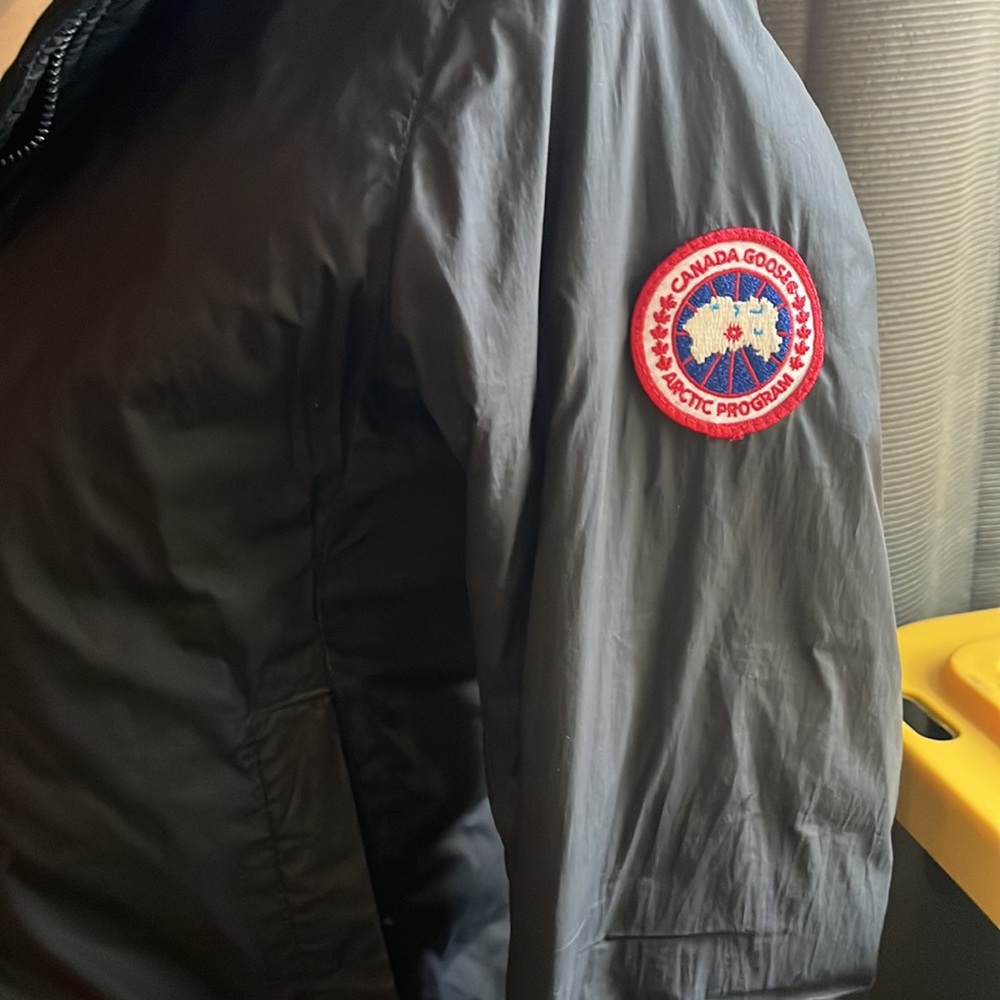 Canada goose jacket - Picture 2 of 10